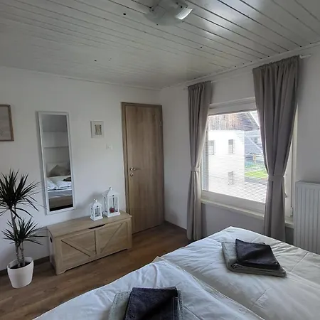 Apartma Leila Apartment